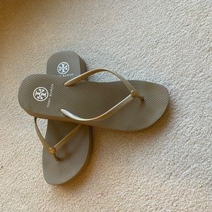 Tory Burch wedge flip flop in tan color. Size 10